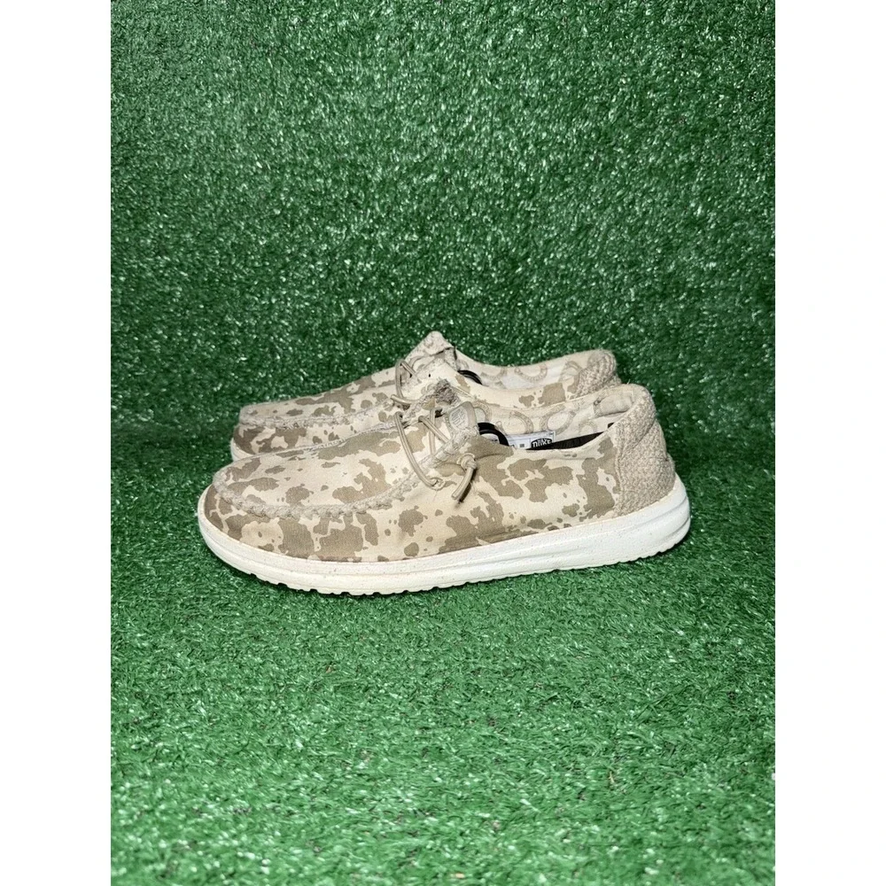 Hey Dude Wendy Womens Size 7 Cow Print Beige White Hippie Comfort Slip On Shoes - Picture 4 of 9